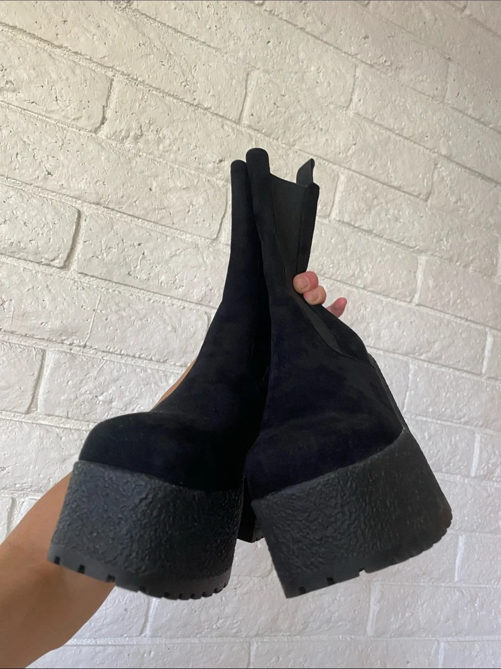 🌼 NWOT Gorgeous LAMODA Suede Platform Boots size 9 womens